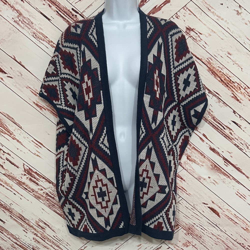 NWT Natural Reflections open front Aztec print cardigan